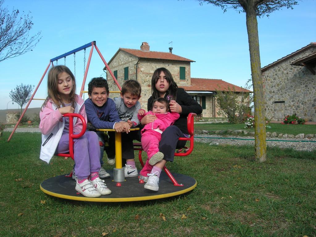 Agriturismo La Valle Del Sole Castiglione dʼOrcia Exterior foto